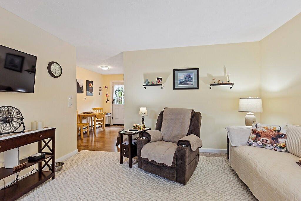 154 Rideout Avenue, Lewiston, ME 04240