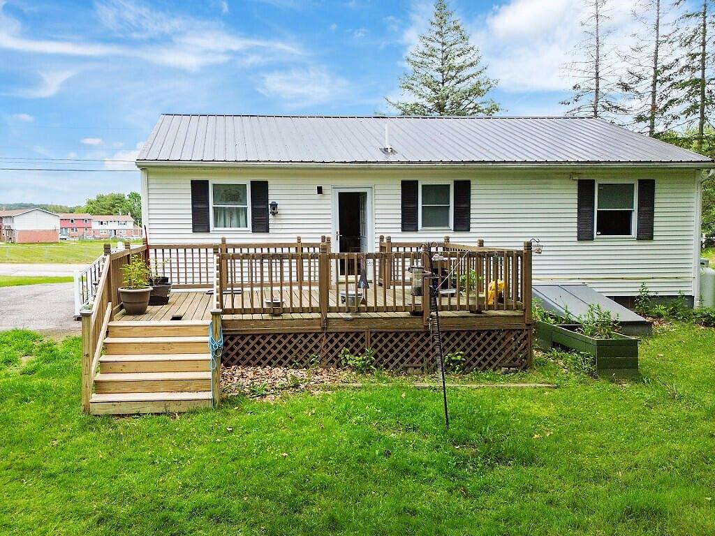 154 Rideout Avenue, Lewiston, ME 04240