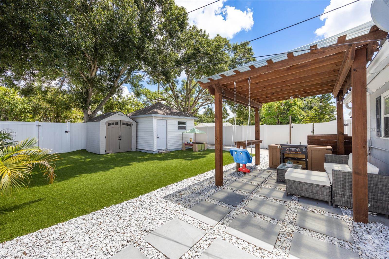 400 53RD Street North, Saint Petersburg, FL 33710