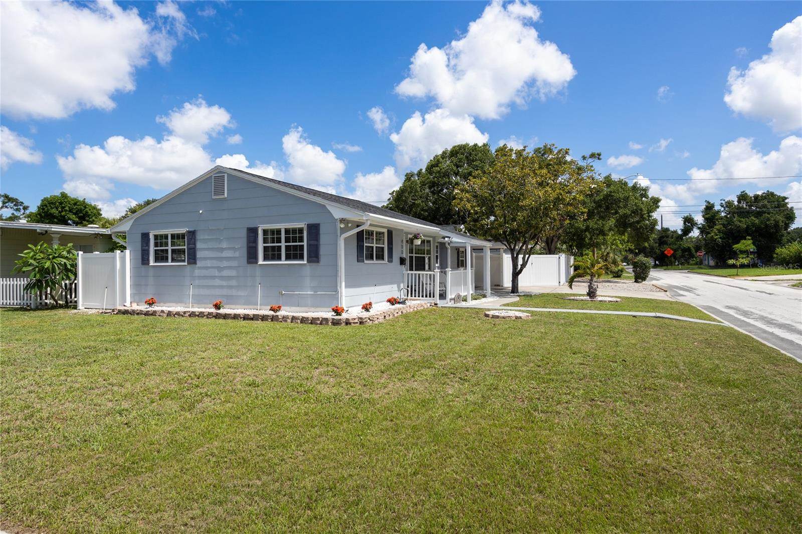 400 53RD Street North, Saint Petersburg, FL 33710