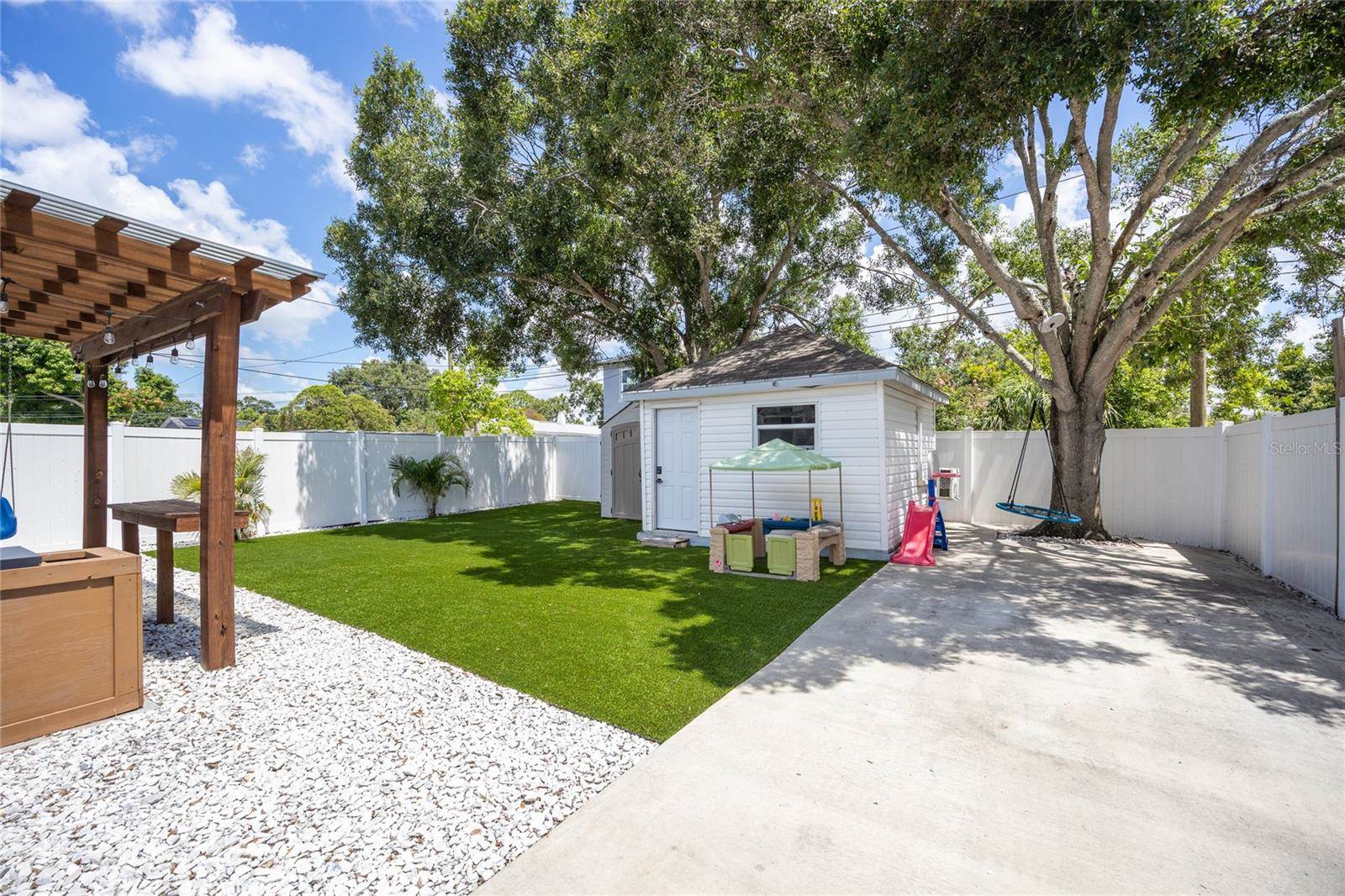 400 53RD Street North, Saint Petersburg, FL 33710