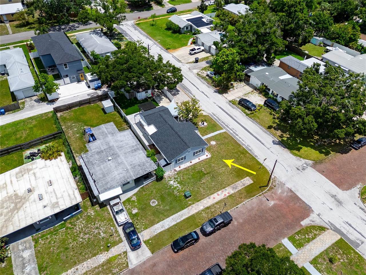 400 53RD Street North, Saint Petersburg, FL 33710