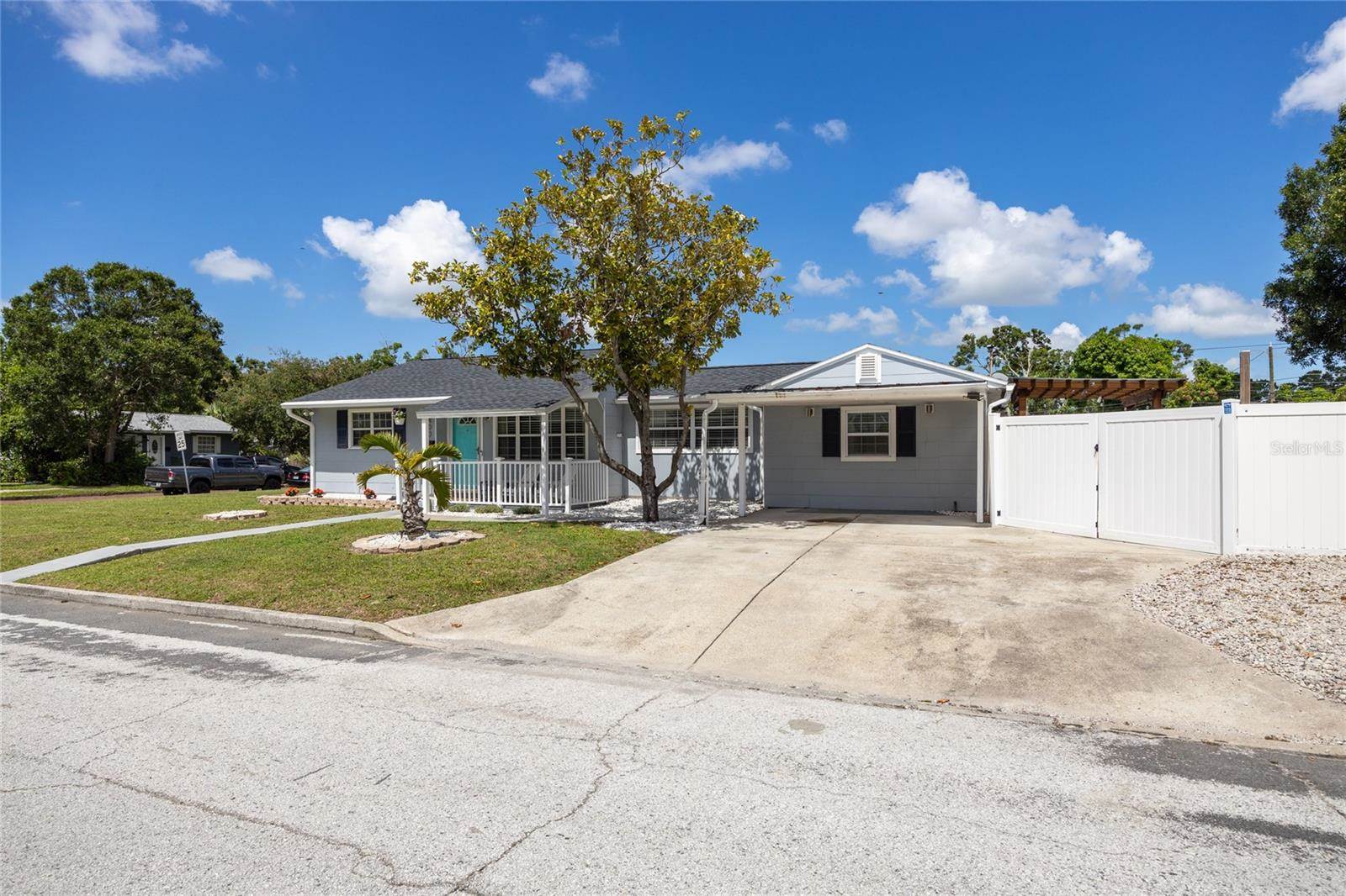 400 53RD Street North, Saint Petersburg, FL 33710