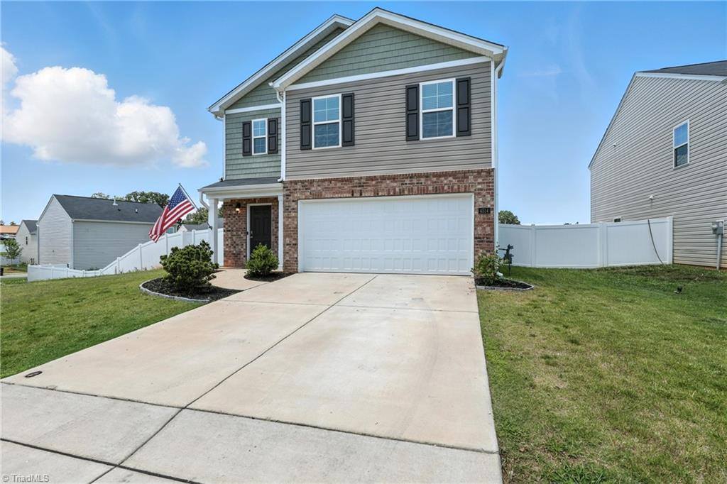4514 Heatherly Road, Winston-Salem, NC 27105