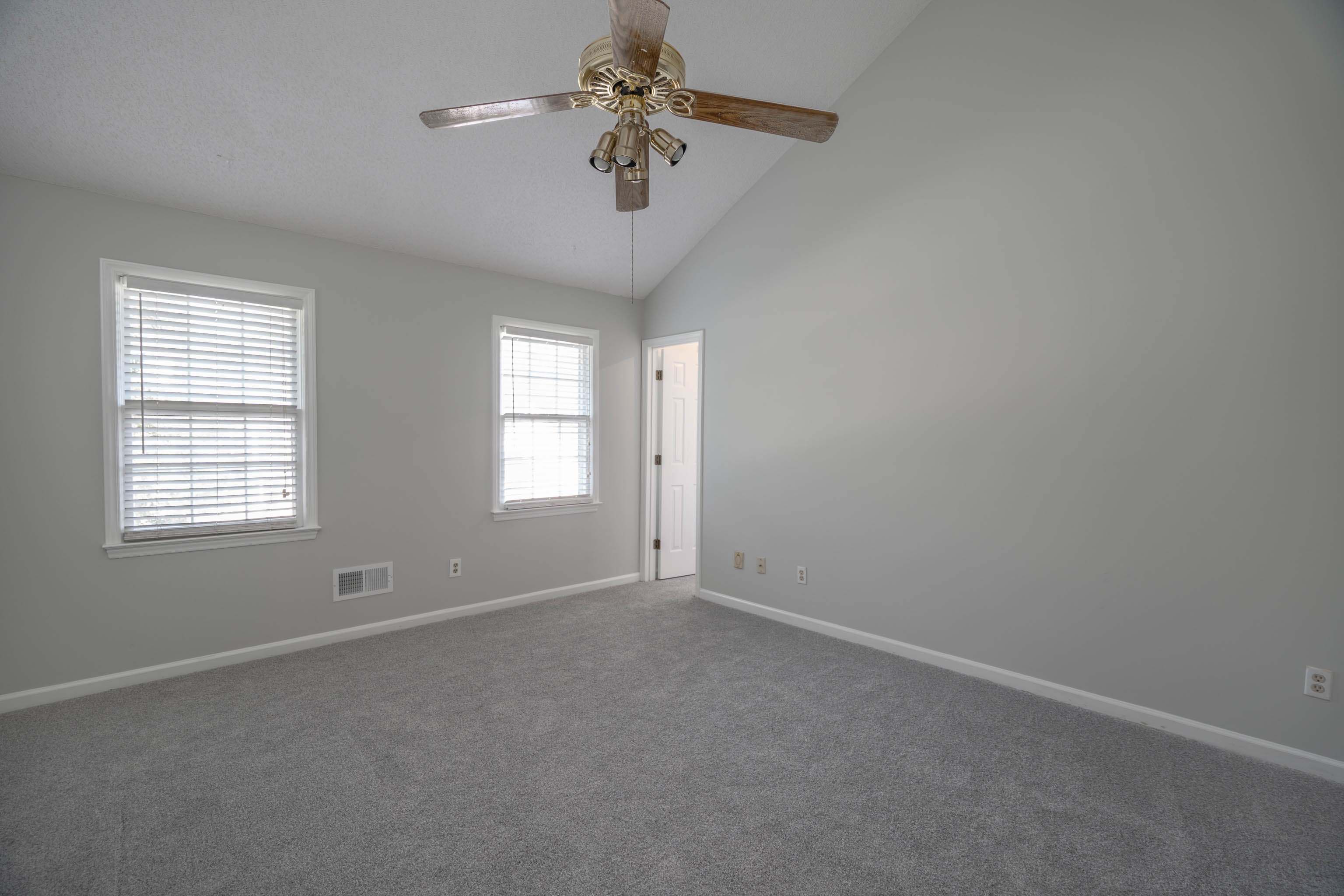 125 Brook Hollow Dr, Columbia, SC 29229