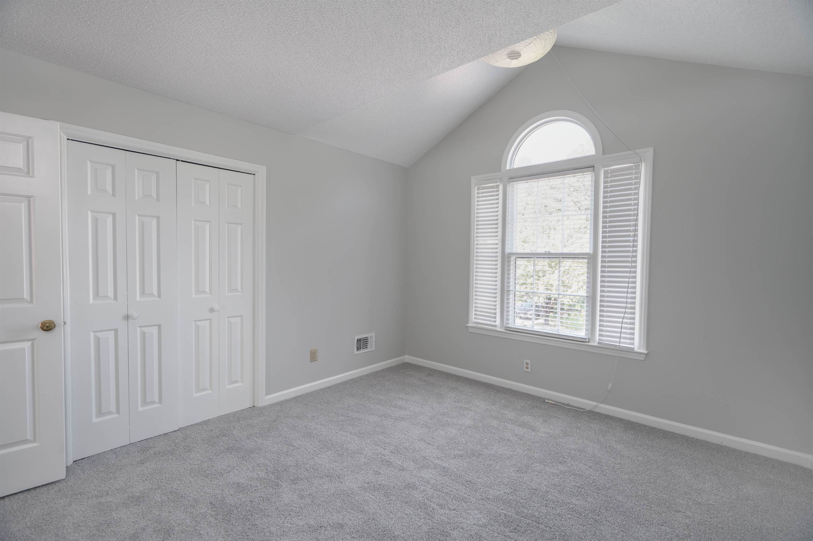 125 Brook Hollow Dr, Columbia, SC 29229