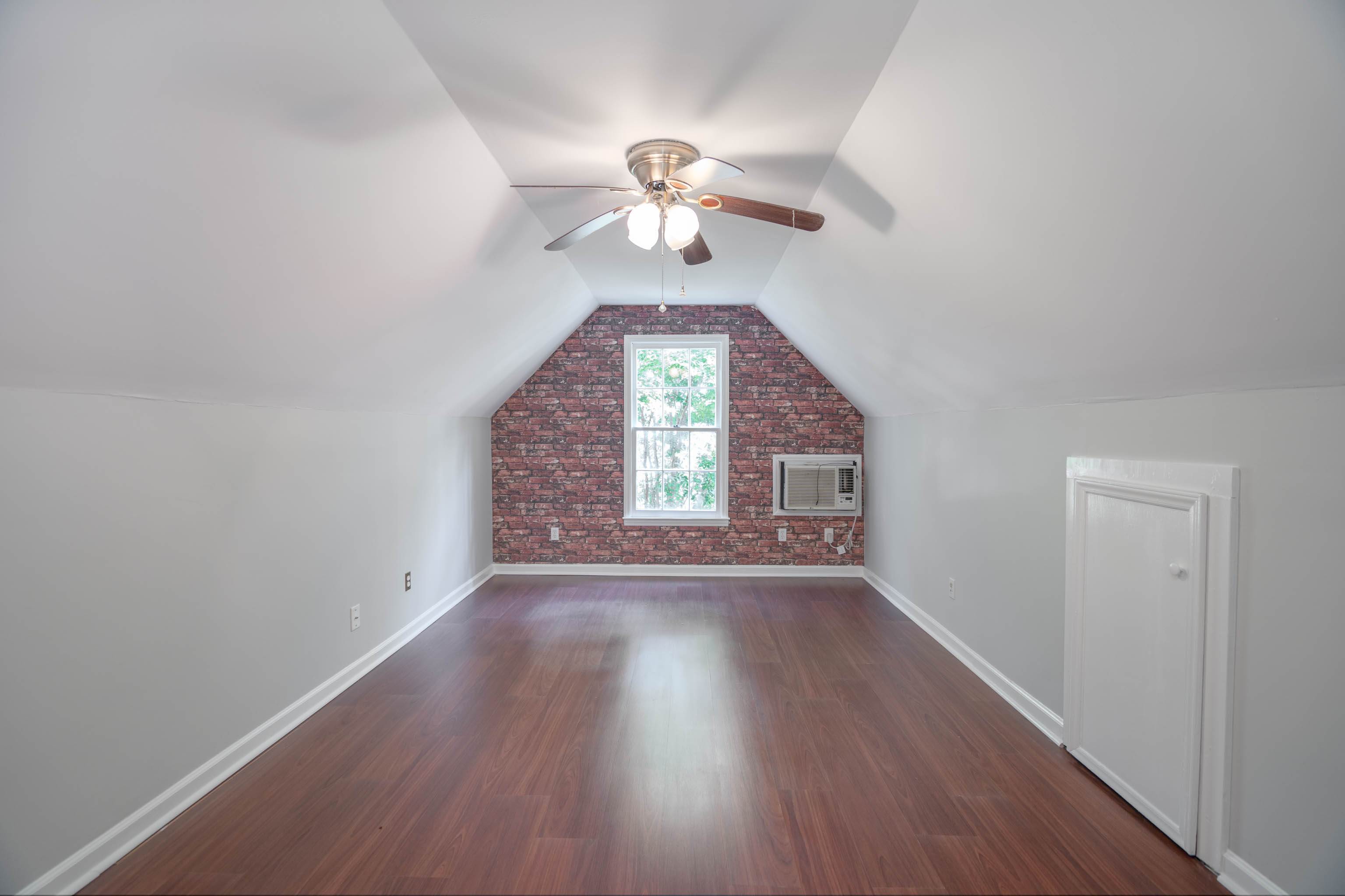 125 Brook Hollow Dr, Columbia, SC 29229