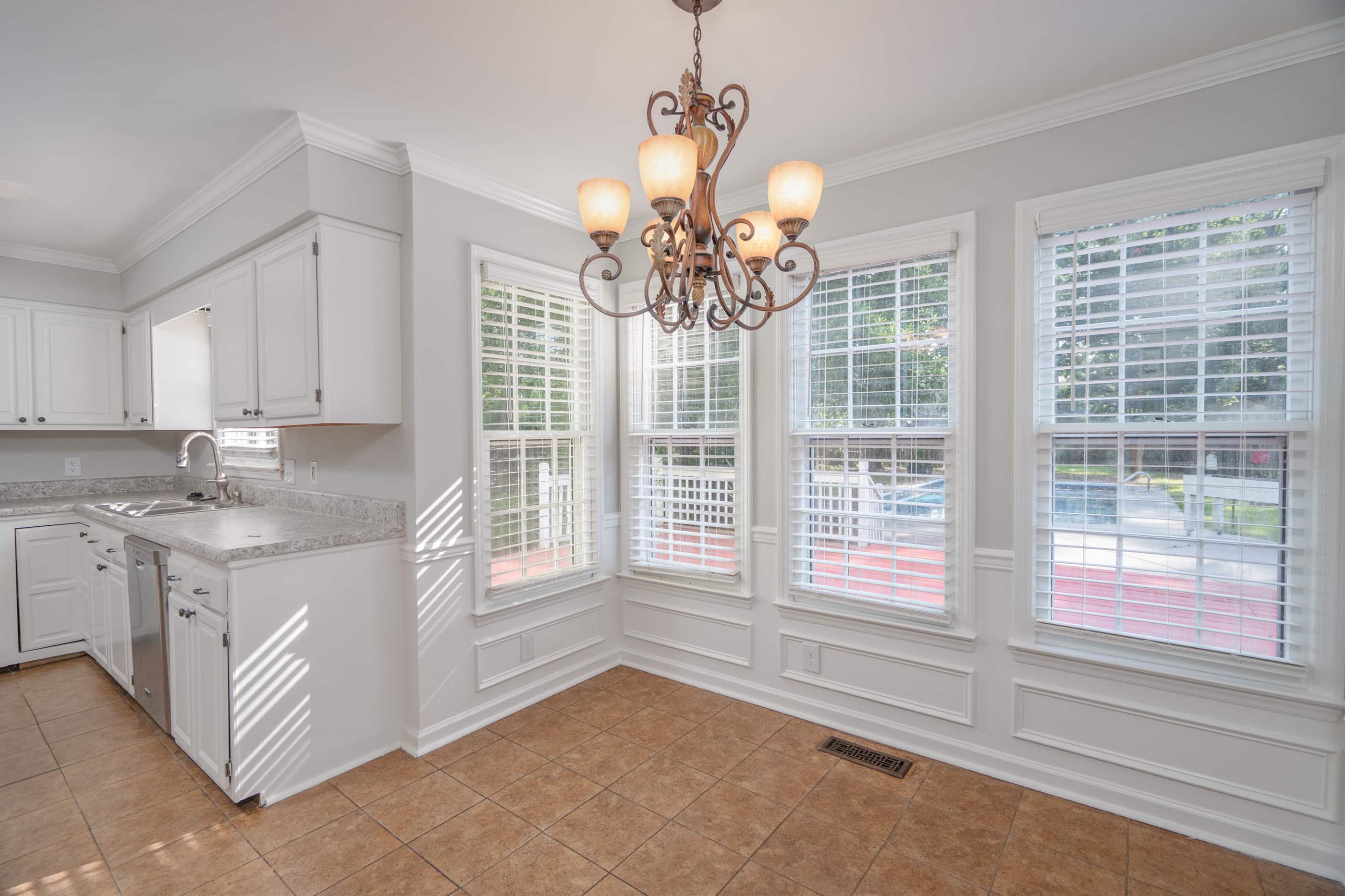 125 Brook Hollow Dr, Columbia, SC 29229