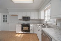 125 Brook Hollow Dr, Columbia, SC 29229