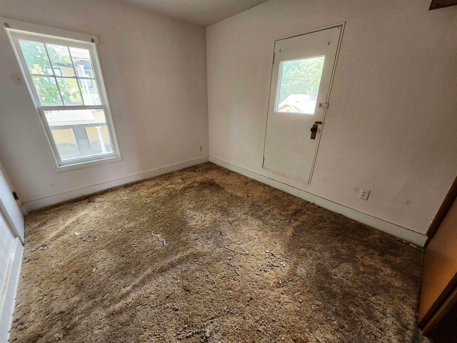 715 West Harvey Ave, Wellington, KS 67152