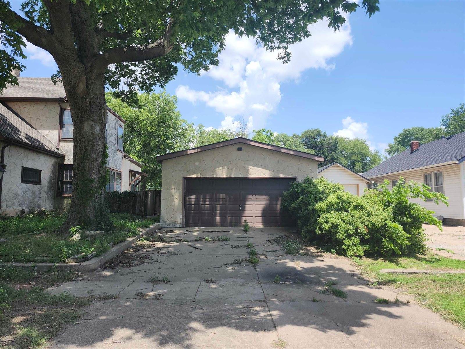 715 West Harvey Ave, Wellington, KS 67152