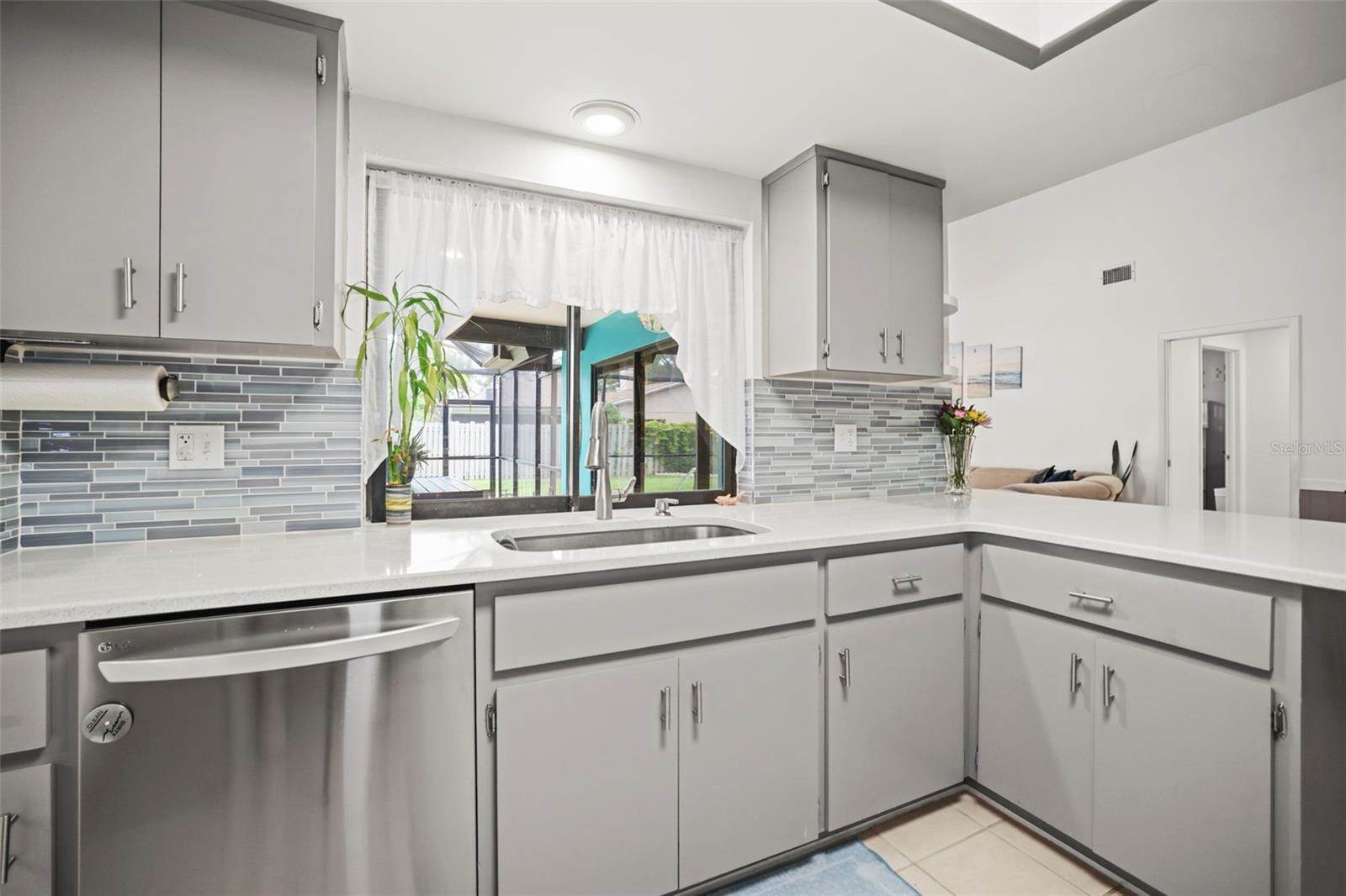 1632 Ridge Top Way, Clearwater, FL 33765