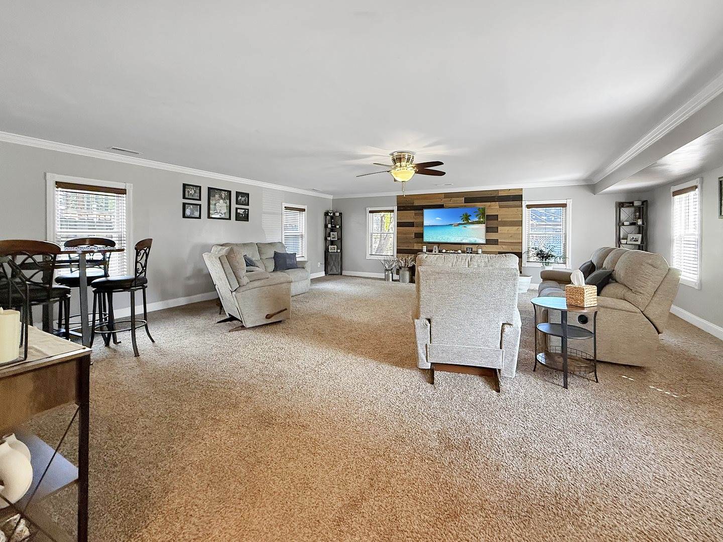 1402 West Lincoln Boulevard, Freeport, IL 61032