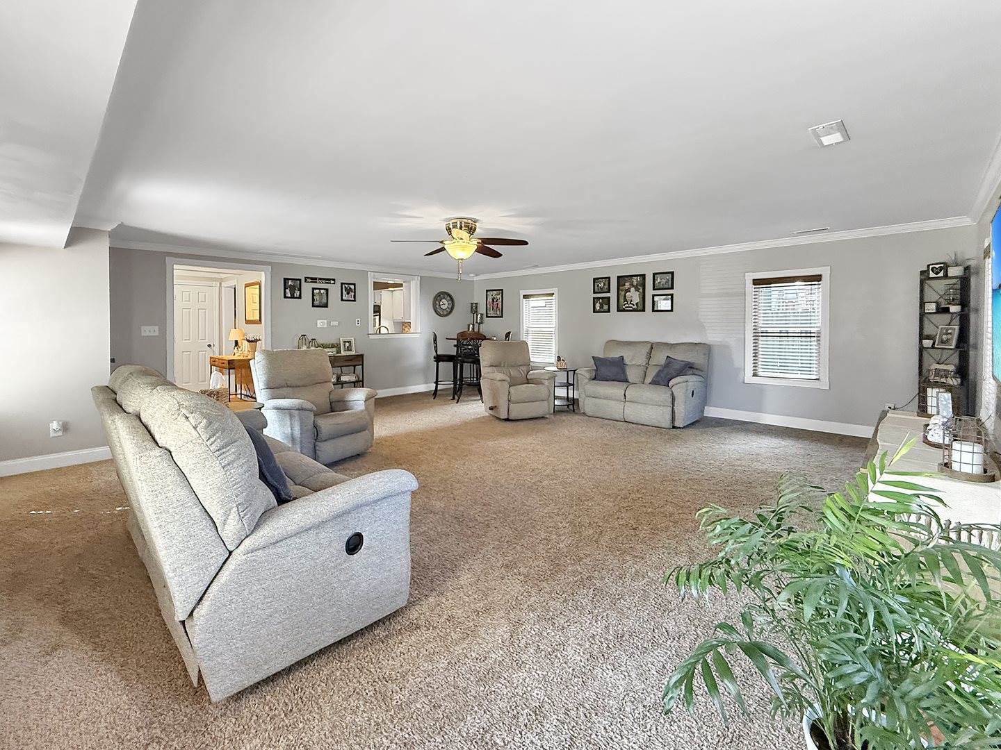 1402 West Lincoln Boulevard, Freeport, IL 61032