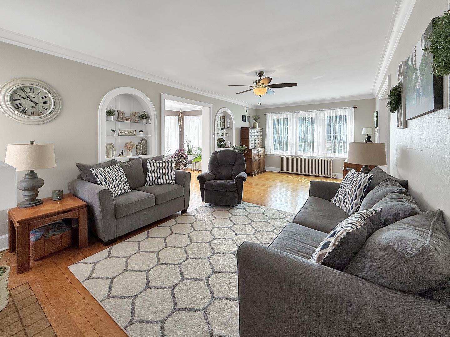 1402 West Lincoln Boulevard, Freeport, IL 61032