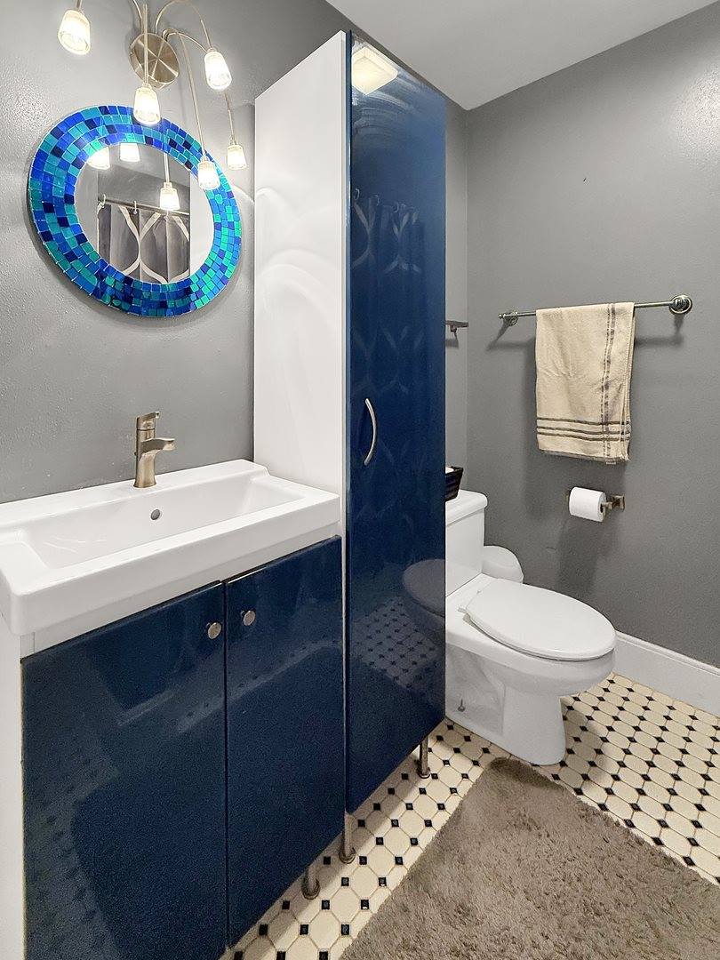 1402 West Lincoln Boulevard, Freeport, IL 61032