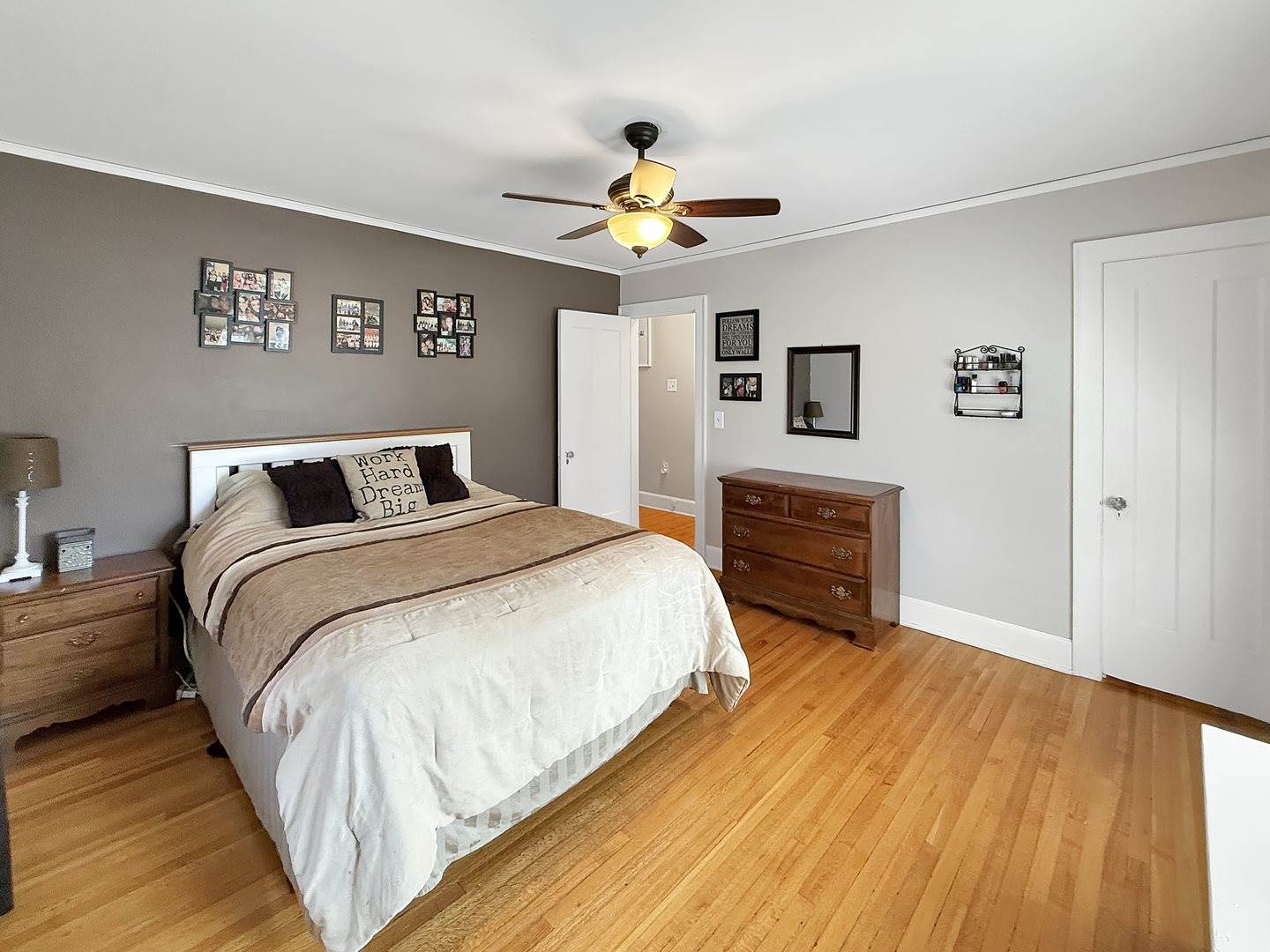 1402 West Lincoln Boulevard, Freeport, IL 61032