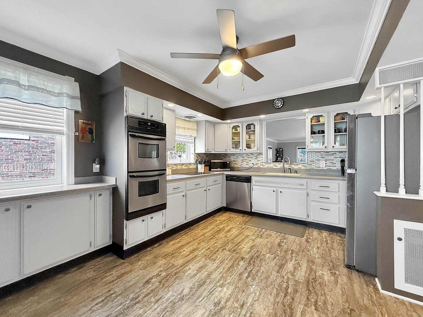 1402 West Lincoln Boulevard, Freeport, IL 61032