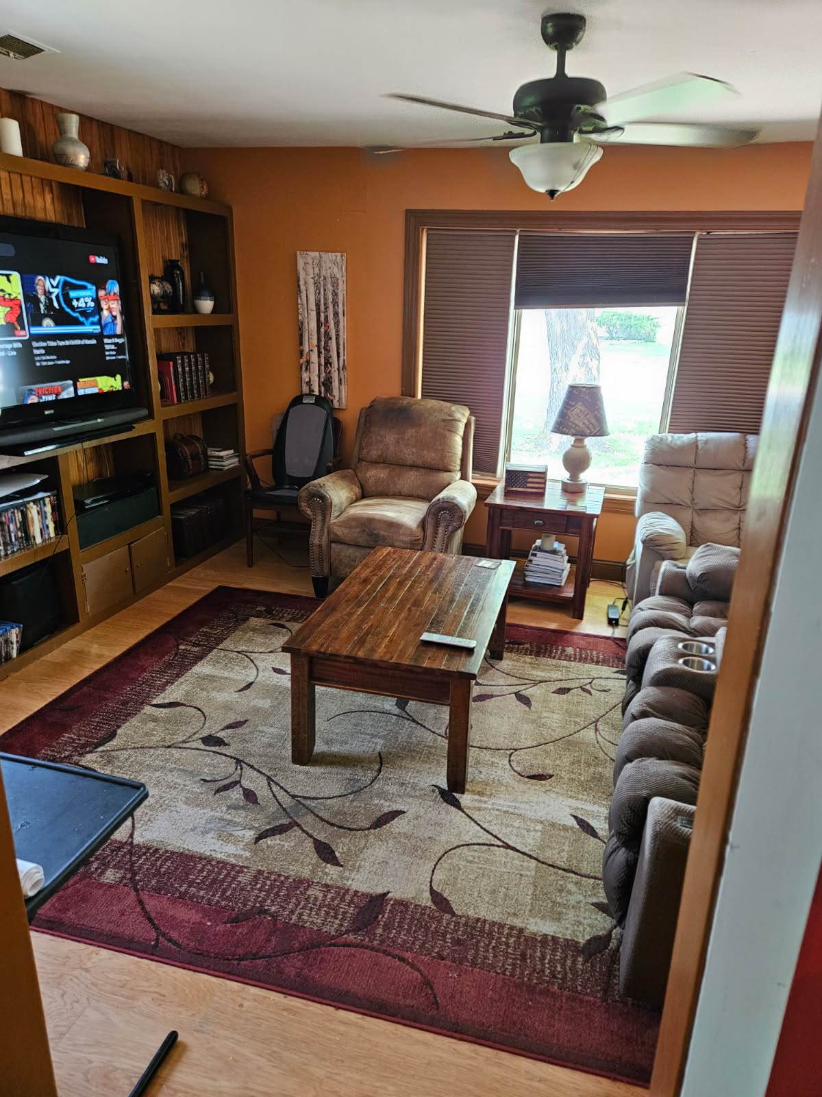 2455 S Bennett Ave, Wichita, KS 67217