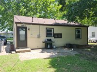 2455 S Bennett Ave, Wichita, KS 67217