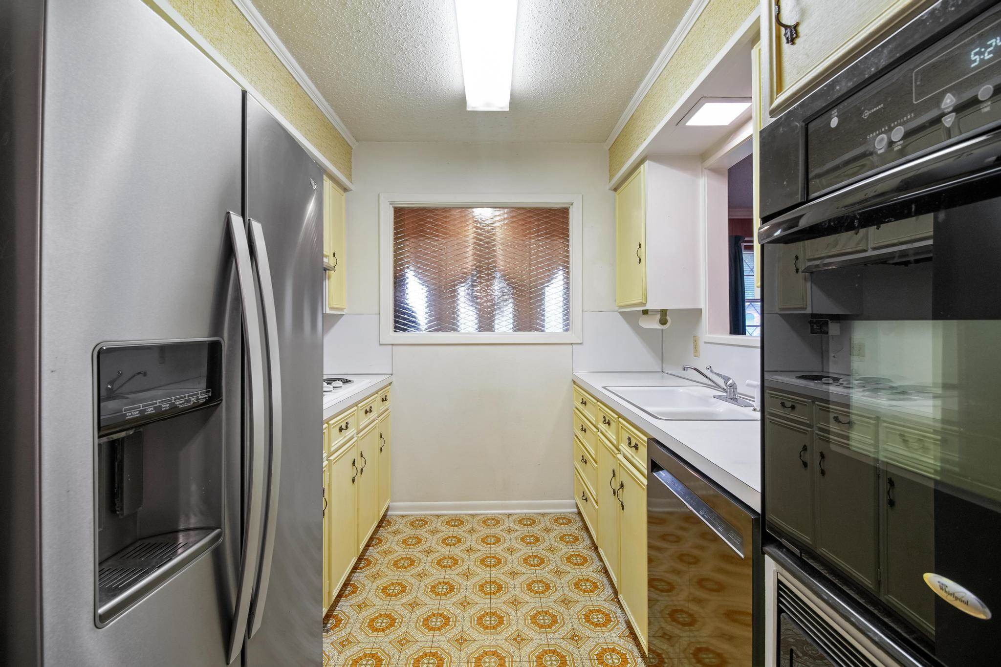 2742 Lisa Ln, Tyler, TX 75701