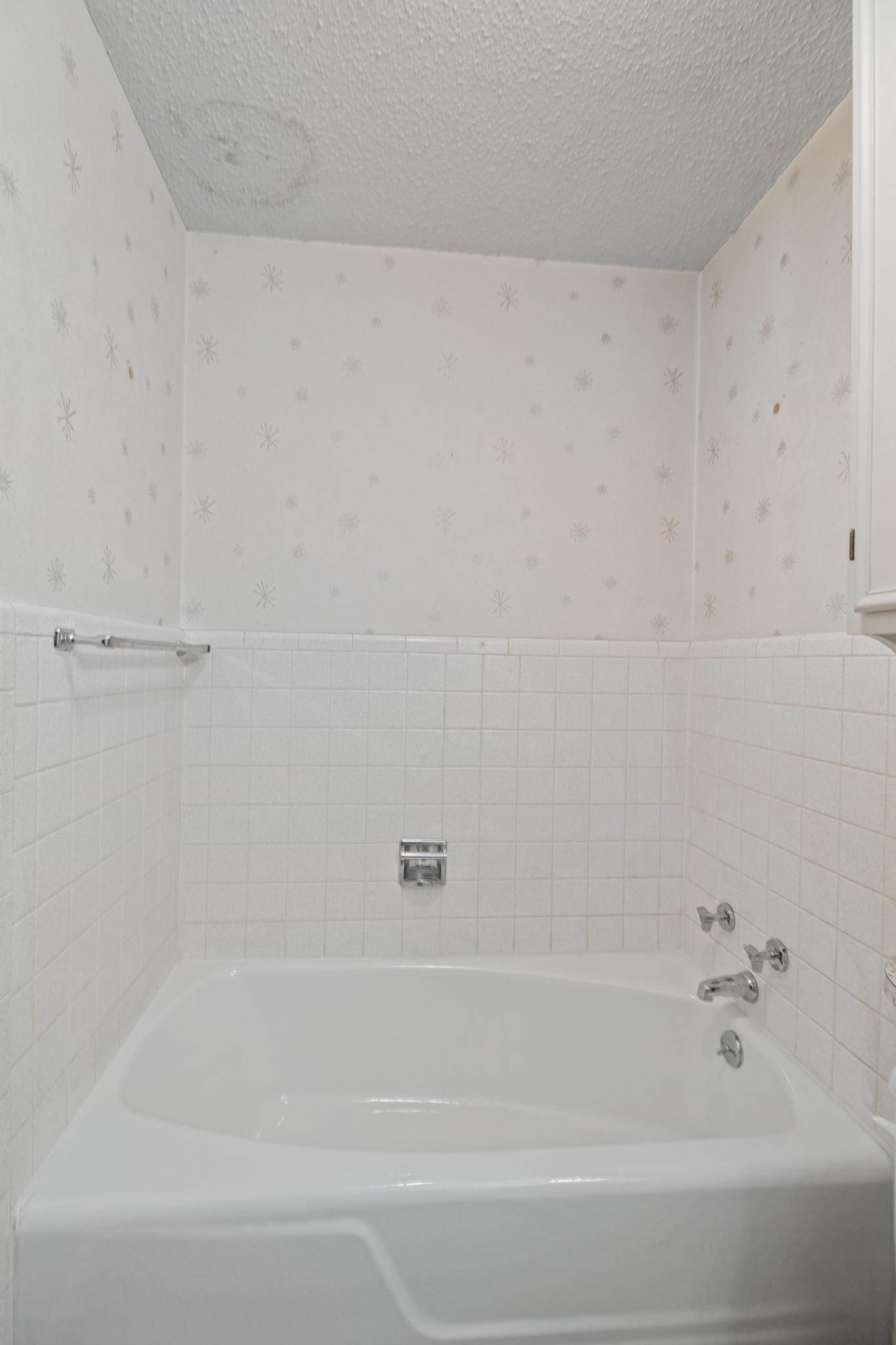 2742 Lisa Ln, Tyler, TX 75701