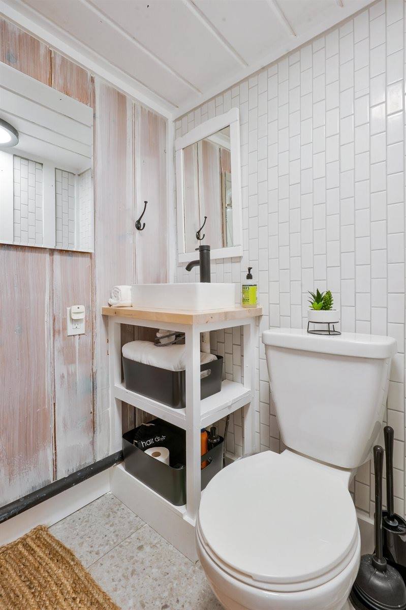 6390 West Houghton Lake Drive, Houghton Lake, MI 48629