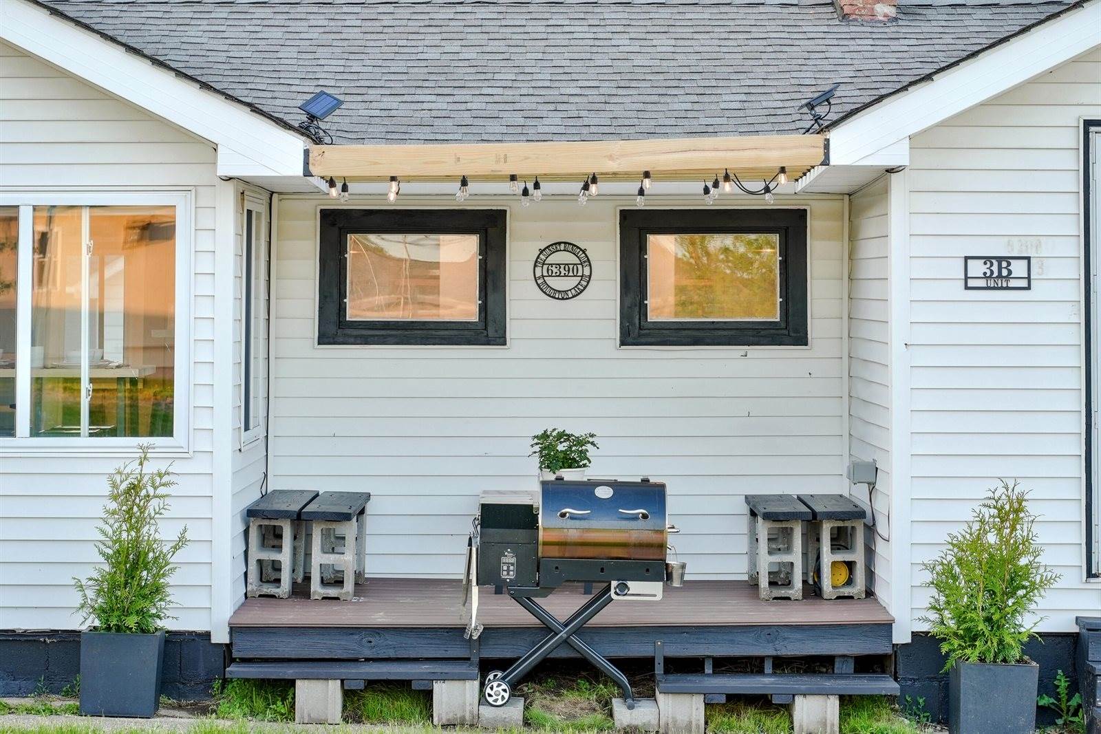 6390 West Houghton Lake Drive, Houghton Lake, MI 48629