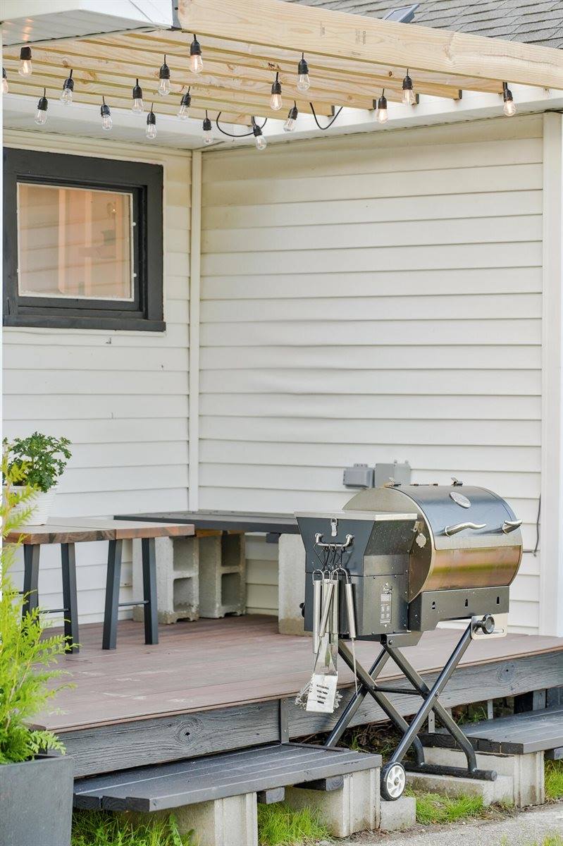 6390 West Houghton Lake Drive, Houghton Lake, MI 48629