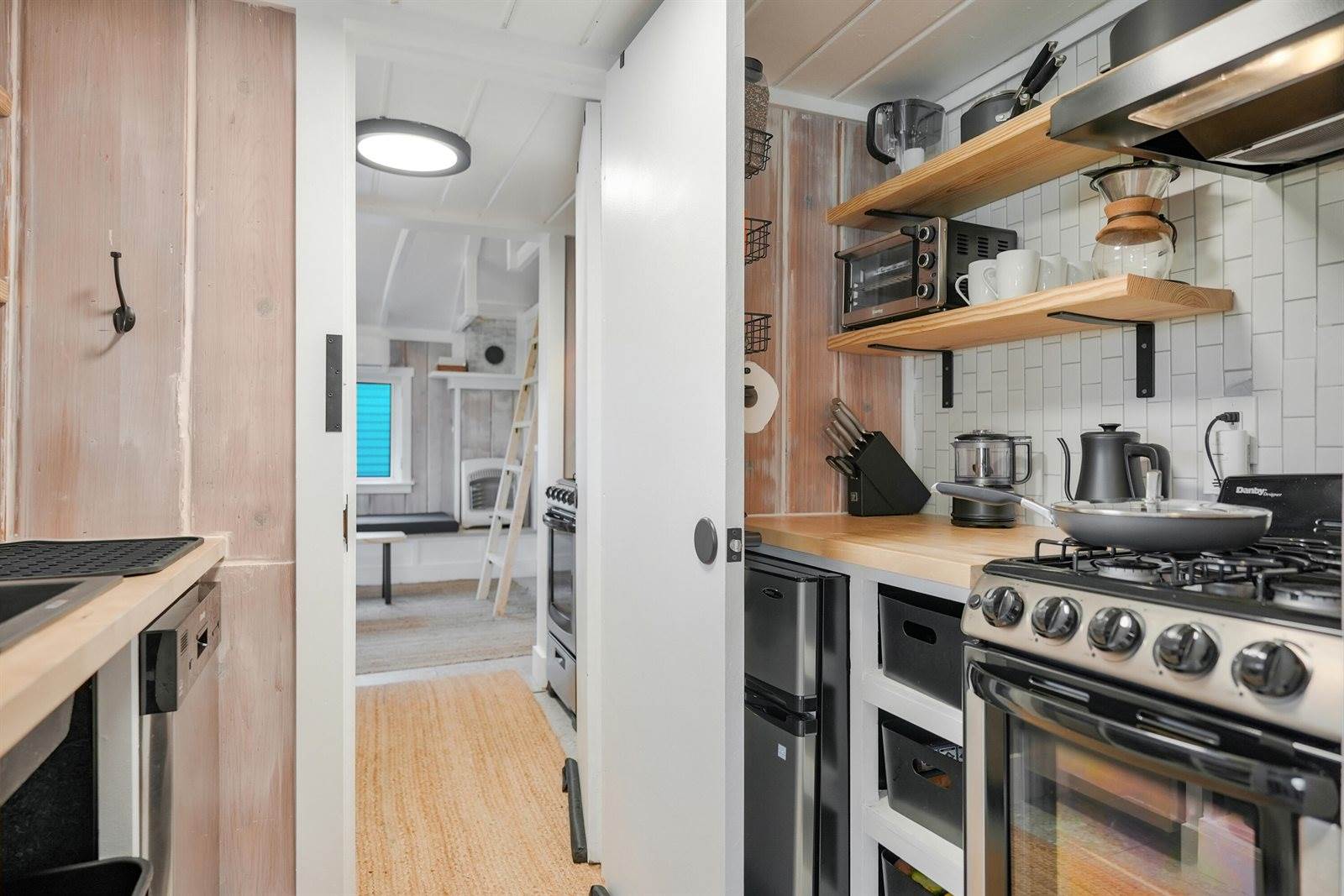 6390 West Houghton Lake Drive, Houghton Lake, MI 48629