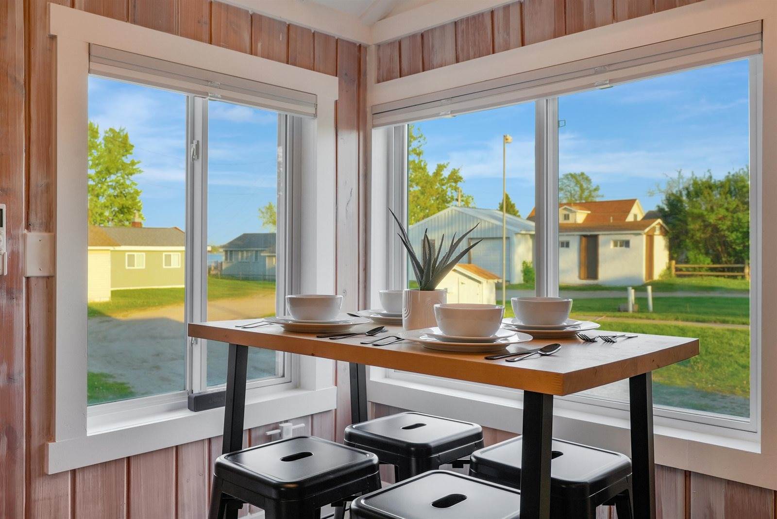 6390 West Houghton Lake Drive, Houghton Lake, MI 48629