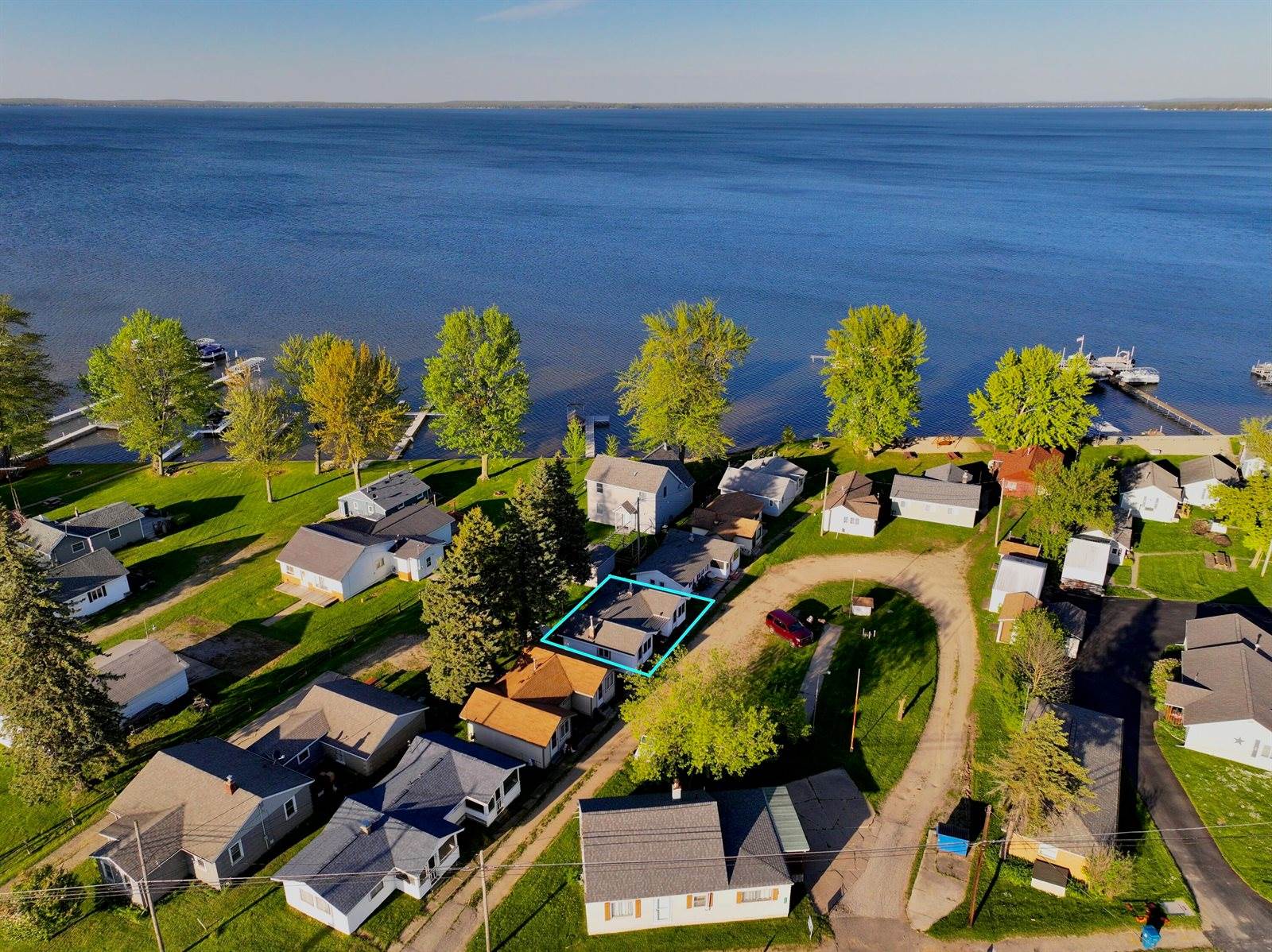 6390 West Houghton Lake Drive, Houghton Lake, MI 48629