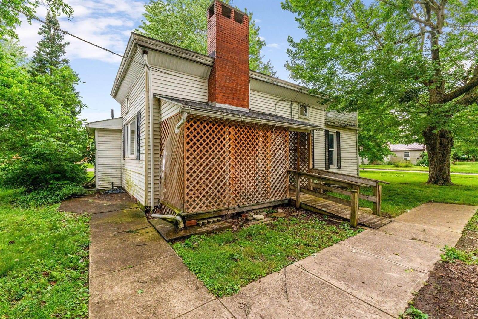 327 Water Street, Cardington, OH 43315