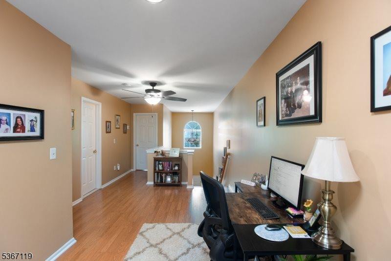 4 Dewitt Ln, Hillsborough Township, NJ 08844