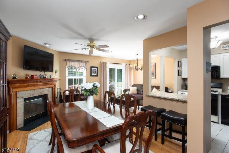 4 Dewitt Ln, Hillsborough Township, NJ 08844