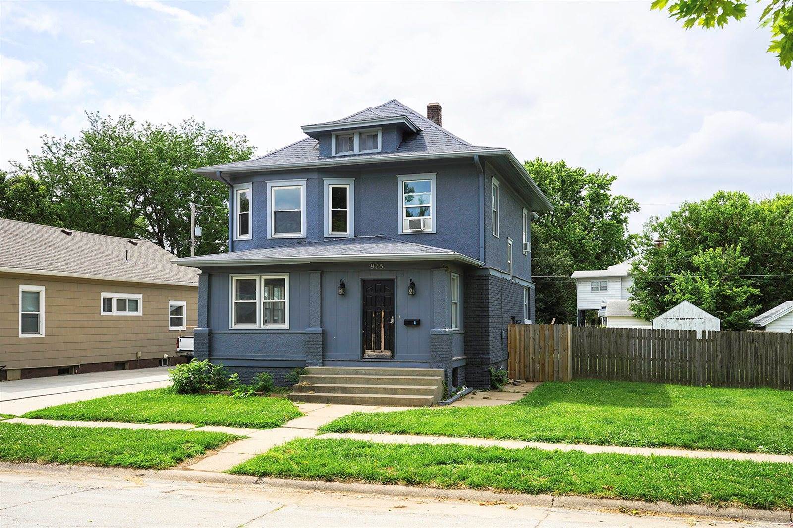 915 3rd Avenue Avenue, Council Bluffs, IA 51501