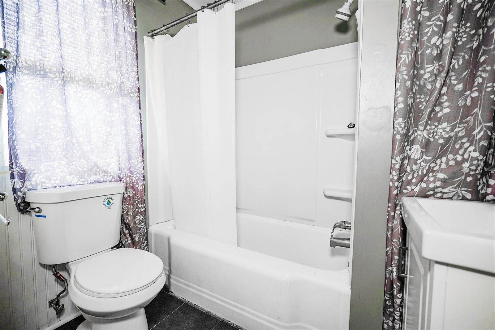 915 3rd Avenue Avenue, Council Bluffs, IA 51501