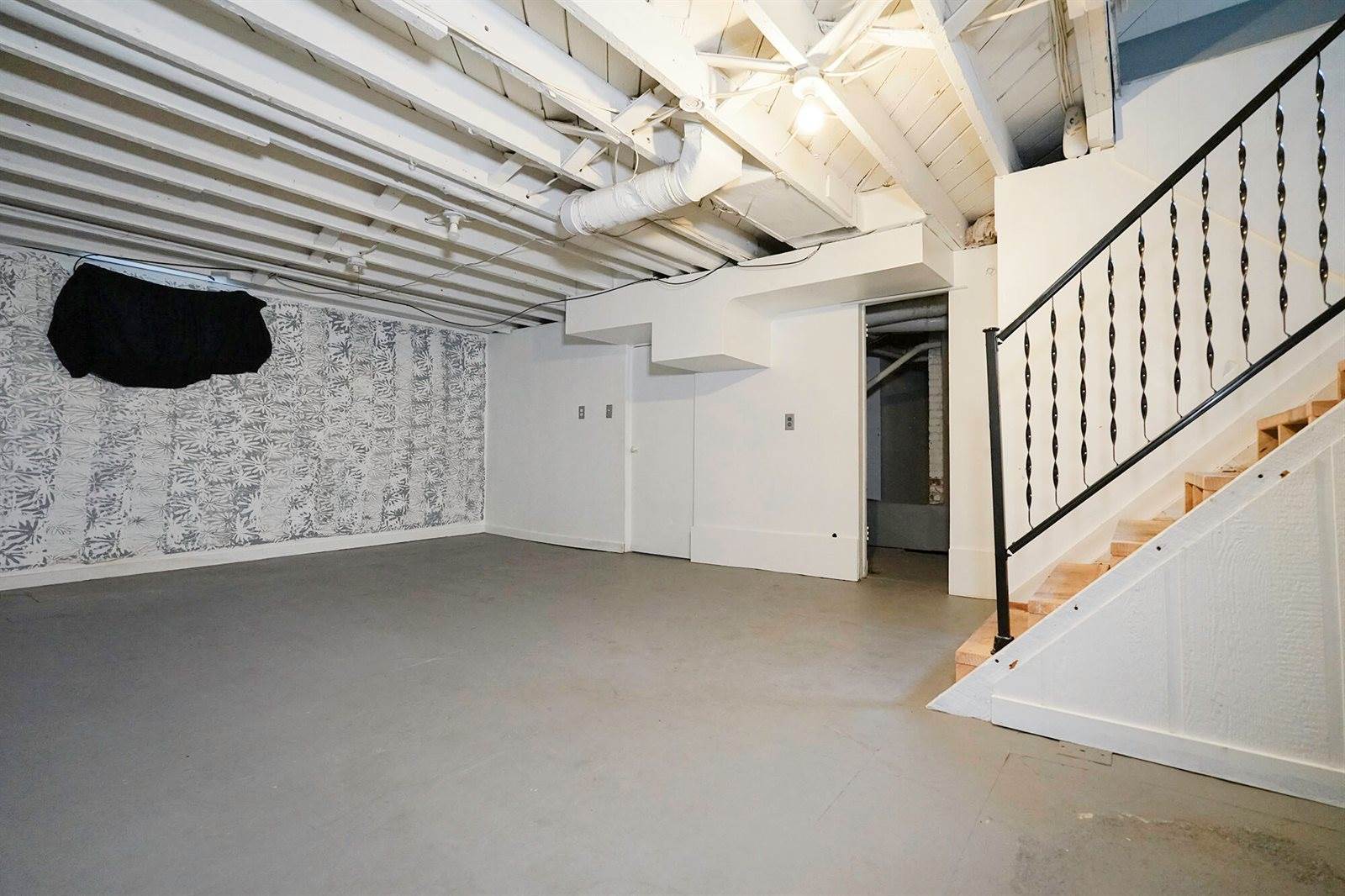 915 3rd Avenue Avenue, Council Bluffs, IA 51501