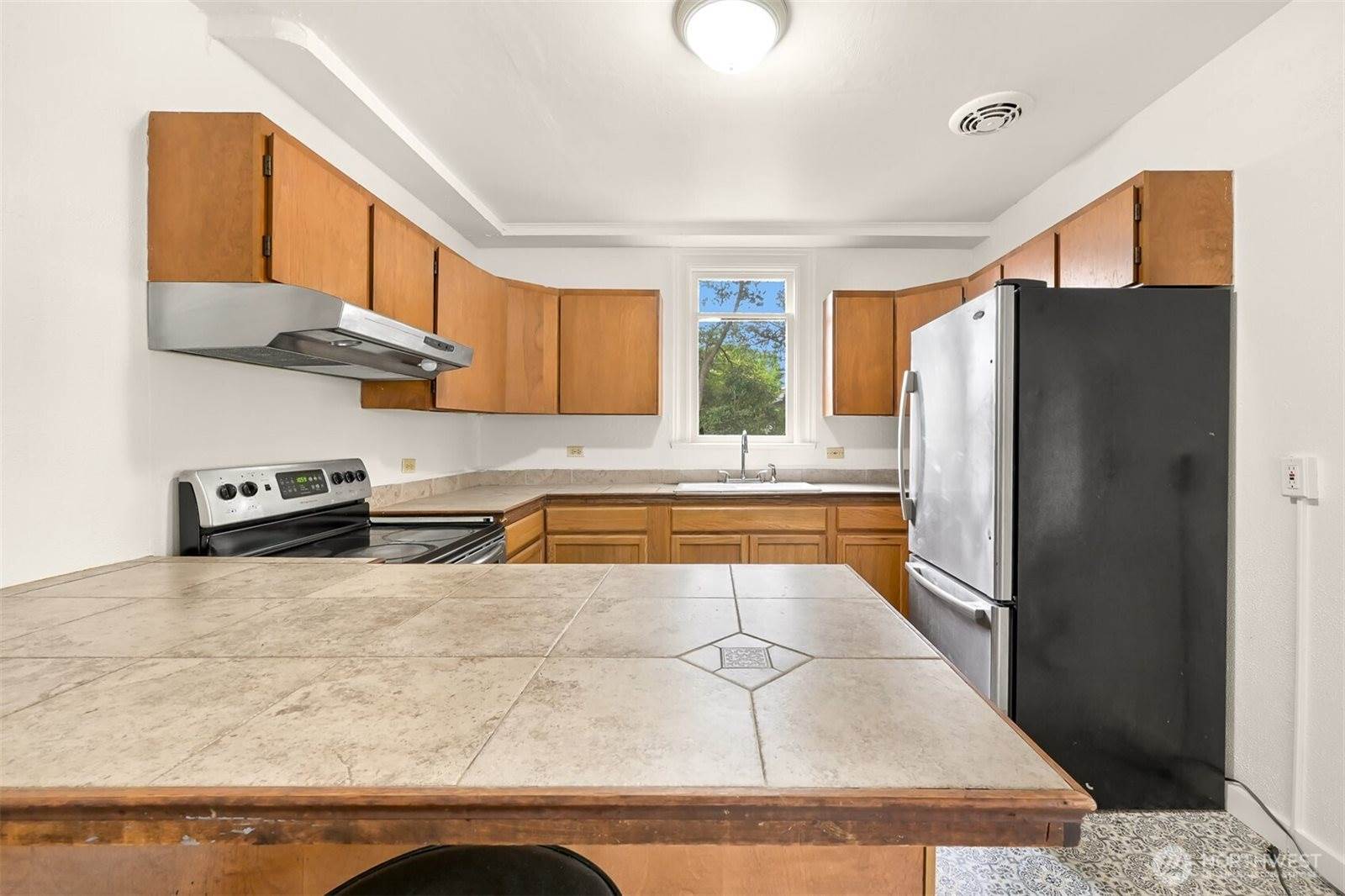 1609 F Street, Bellingham, WA 98225