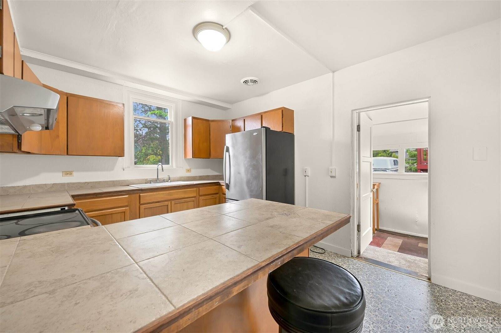 1609 F Street, Bellingham, WA 98225