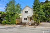 1609 F Street, Bellingham, WA 98225