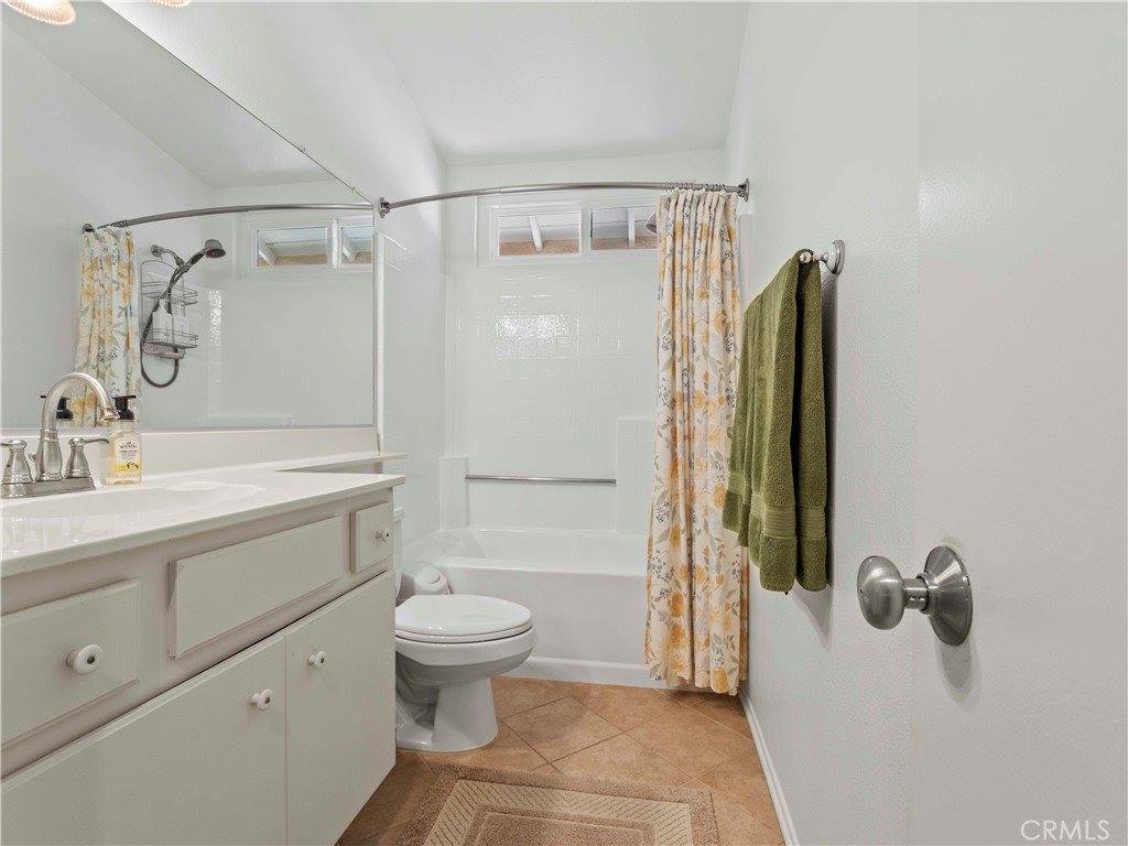 22865 Tamarack Lane, Saugus, CA 91390