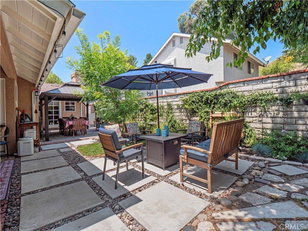 22865 Tamarack Lane, Saugus, CA 91390