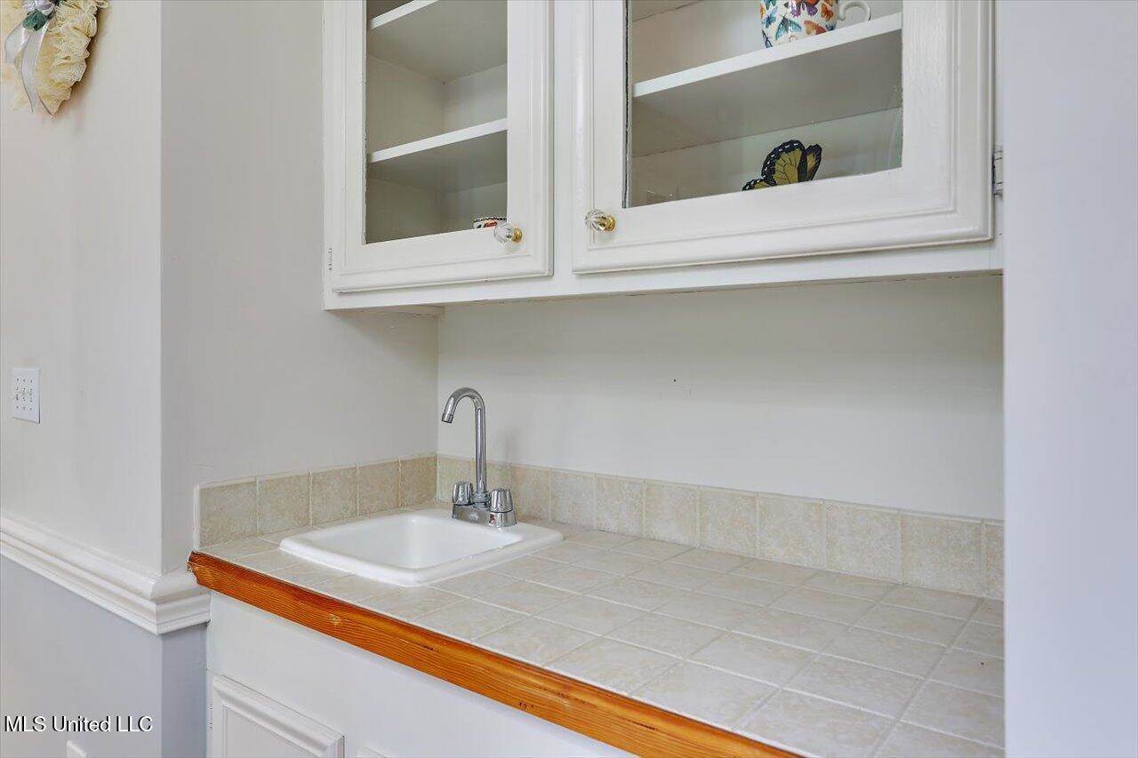 22 Parkview Road, Clinton, MS 39056