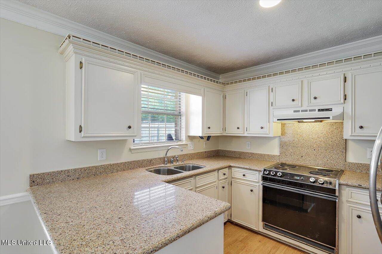 143 Glenwood Drive, Madison, MS 39110