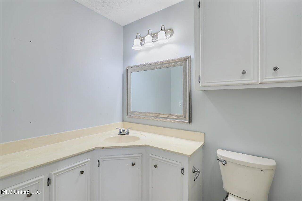 143 Glenwood Drive, Madison, MS 39110