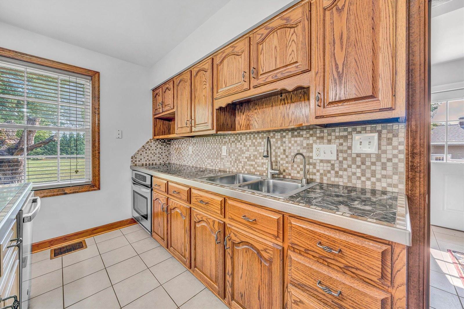 120 Nyle Ridge Rd, Wirtz, VA 24184