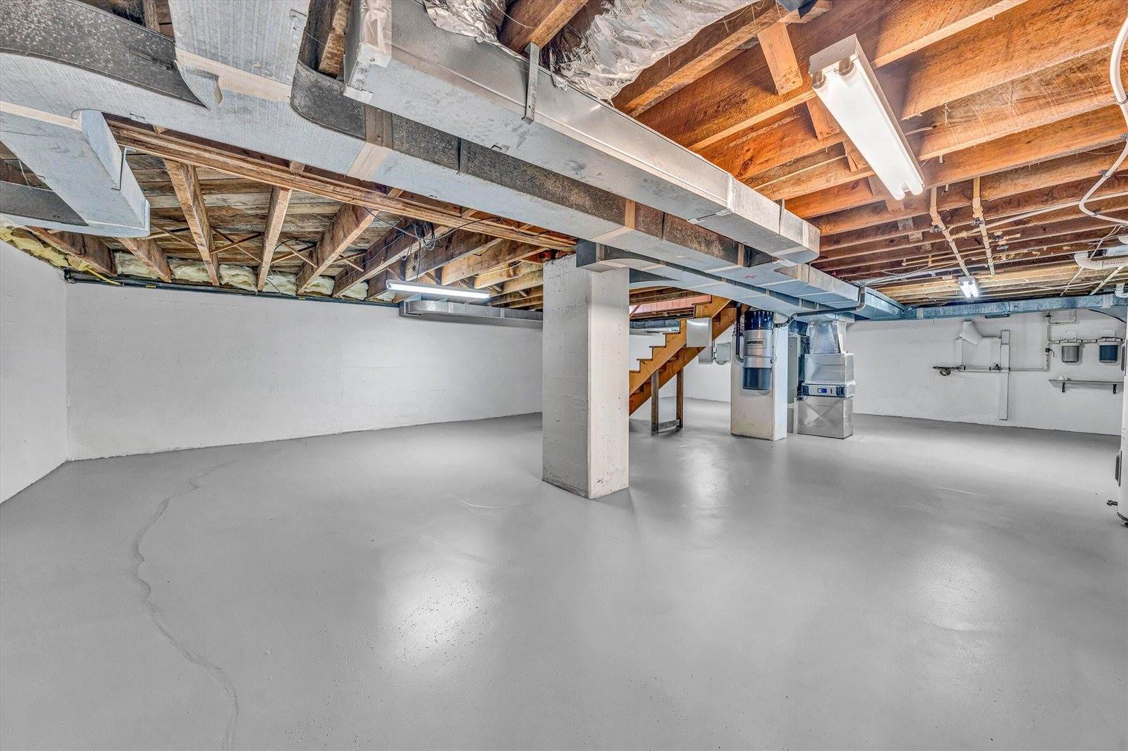 120 Nyle Ridge Rd, Wirtz, VA 24184