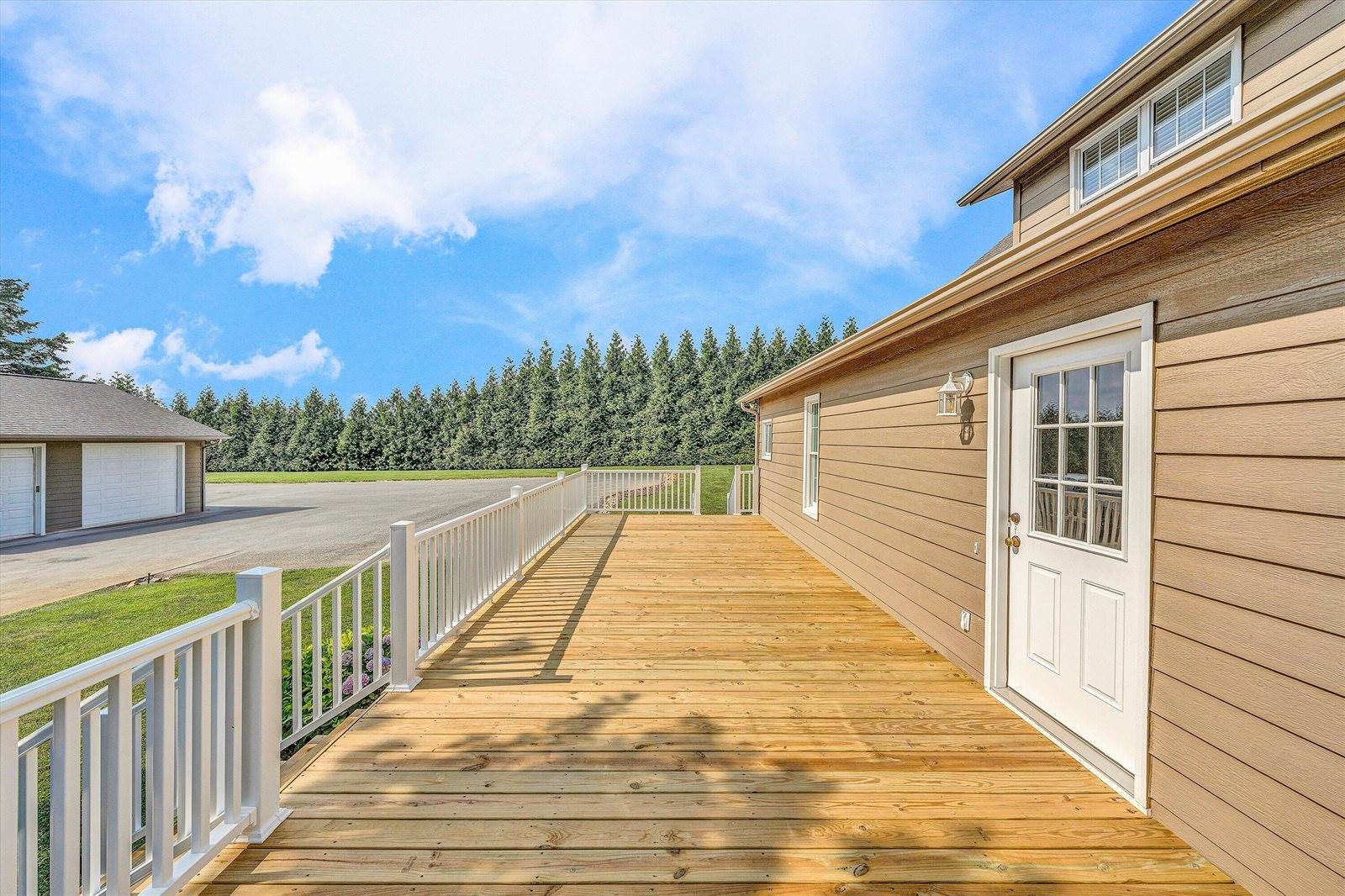 120 Nyle Ridge Rd, Wirtz, VA 24184