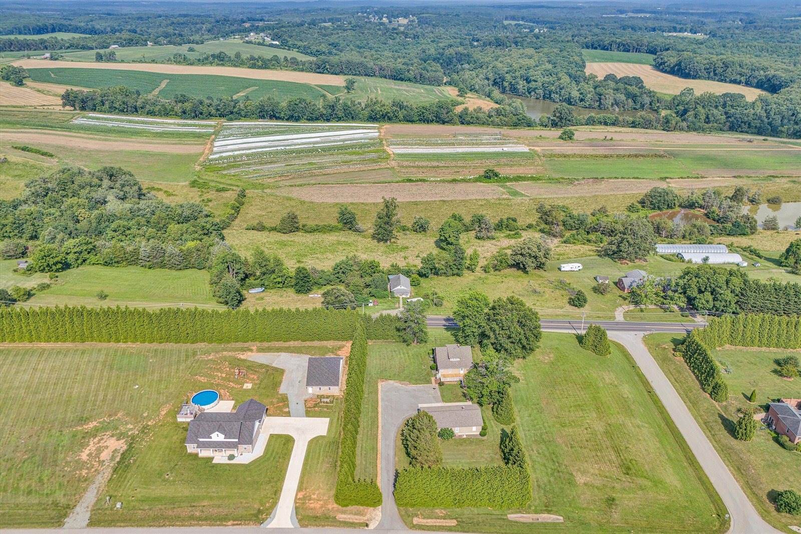 120 Nyle Ridge Rd, Wirtz, VA 24184